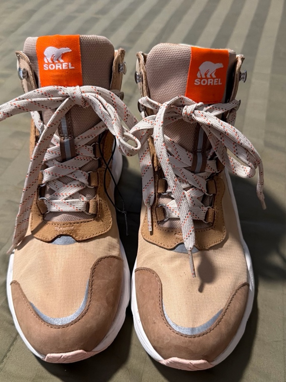 Sorel Women's Tan and Orange Lace-Up Boots